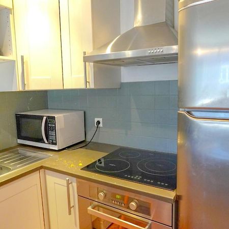 Апартаменты New Sunny Flat Near Montorgeuil Париж Экстерьер фото